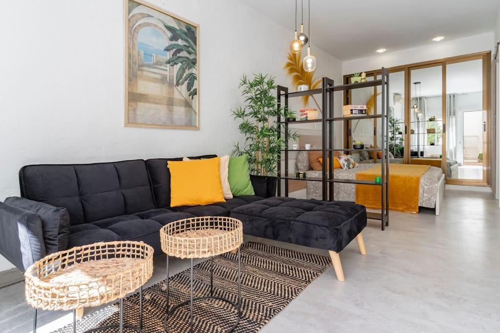 Bonito Estudio Carihuela Con Terraza, Wifi, Playa A 150 Metros Apartment